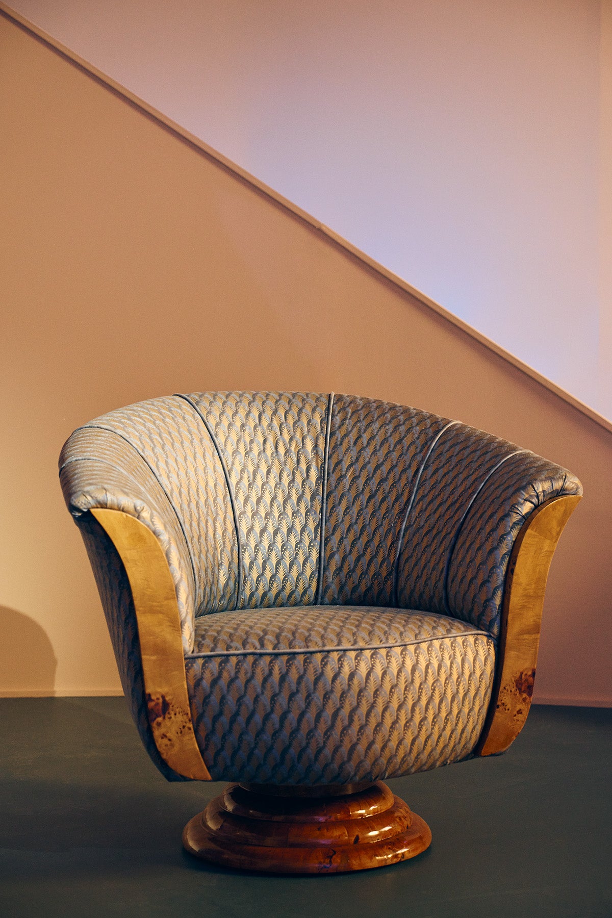 Art Deco Tulip Chairs in Fortuny, Piumette