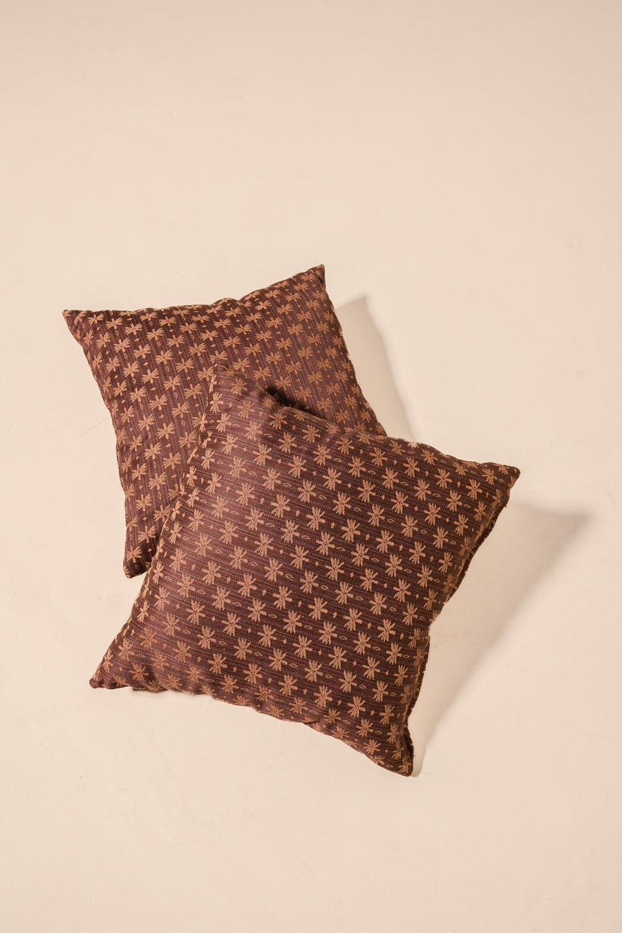 Harwood House Pillows — Lei (Plum)