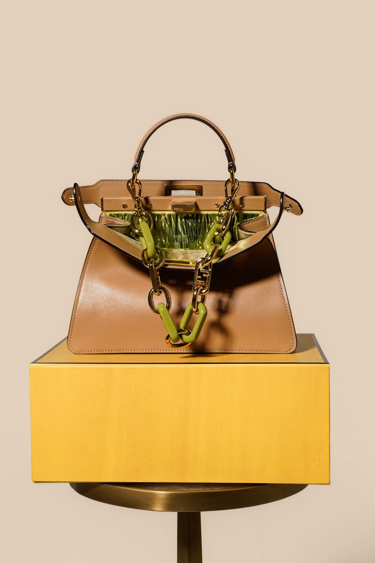 Peekaboo ISeeU Small, Fendi