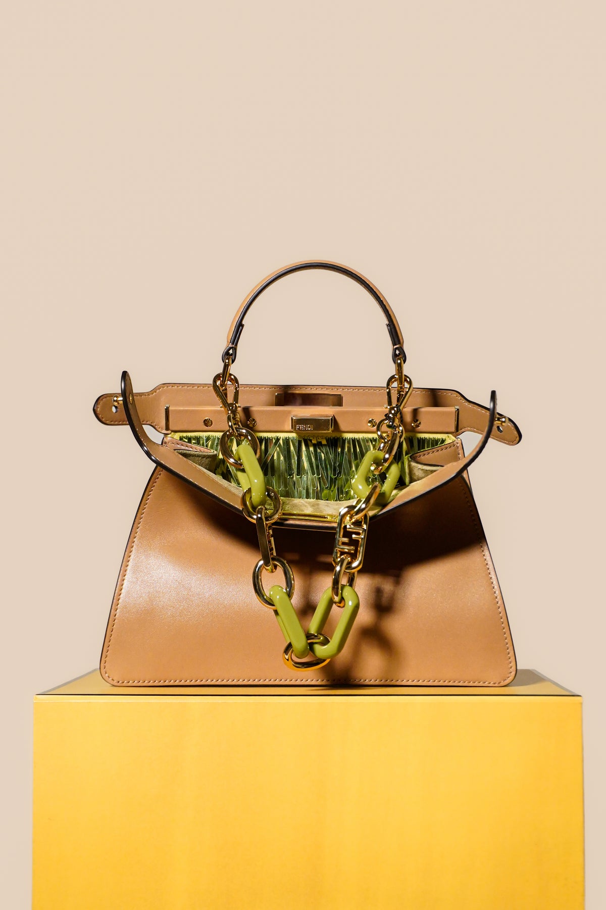 Peekaboo ISeeU Small, Fendi