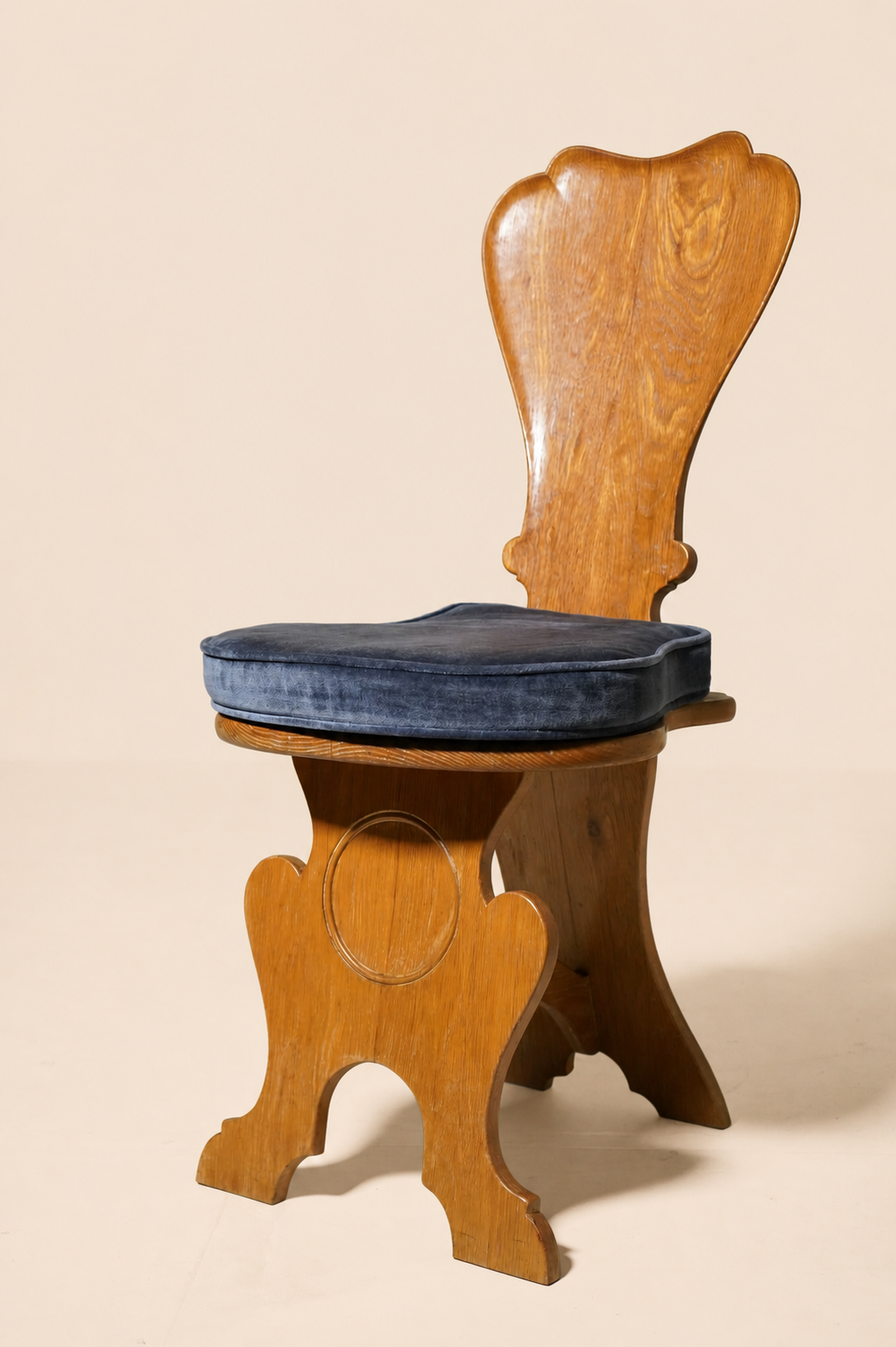 Set of 6 George II Sgabello Hall Chairs — England, Mid-18th Century