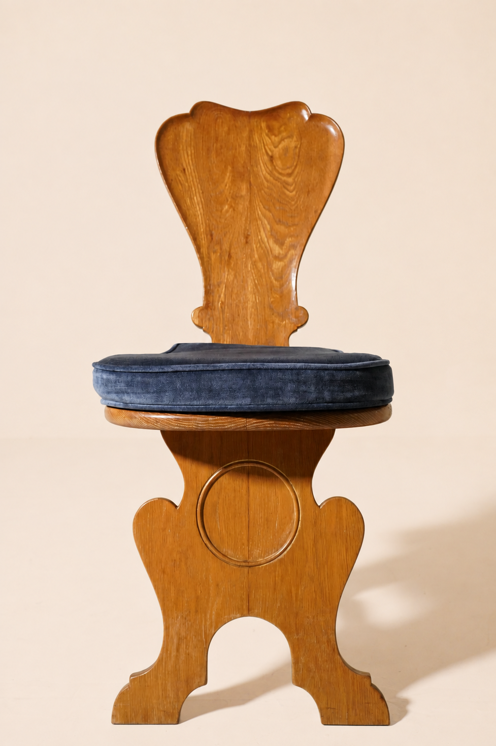 Set of 6 George II Sgabello Hall Chairs — England, Mid-18th Century