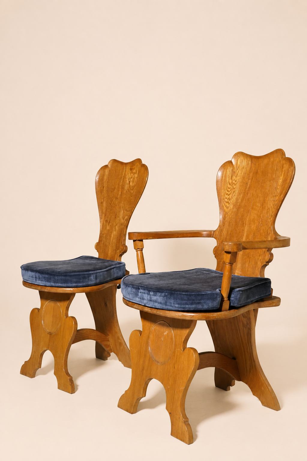 Set of 6 George II Sgabello Hall Chairs — England, Mid-18th Century